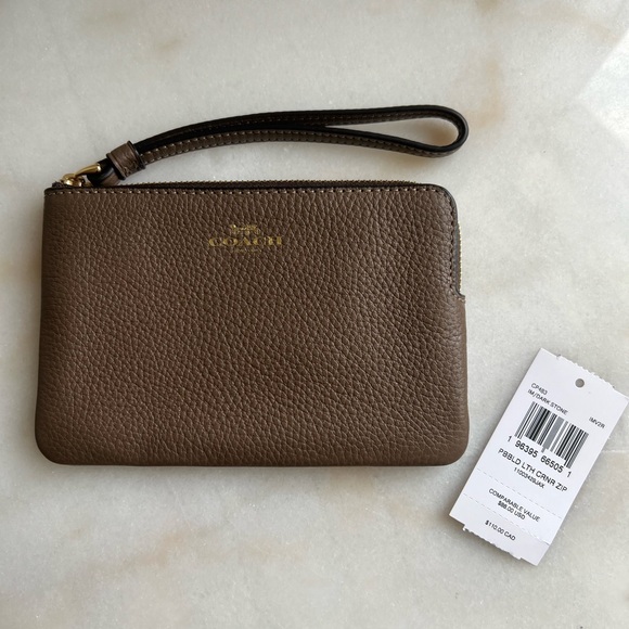 NWT coach wristlet - Picture 1 of 5